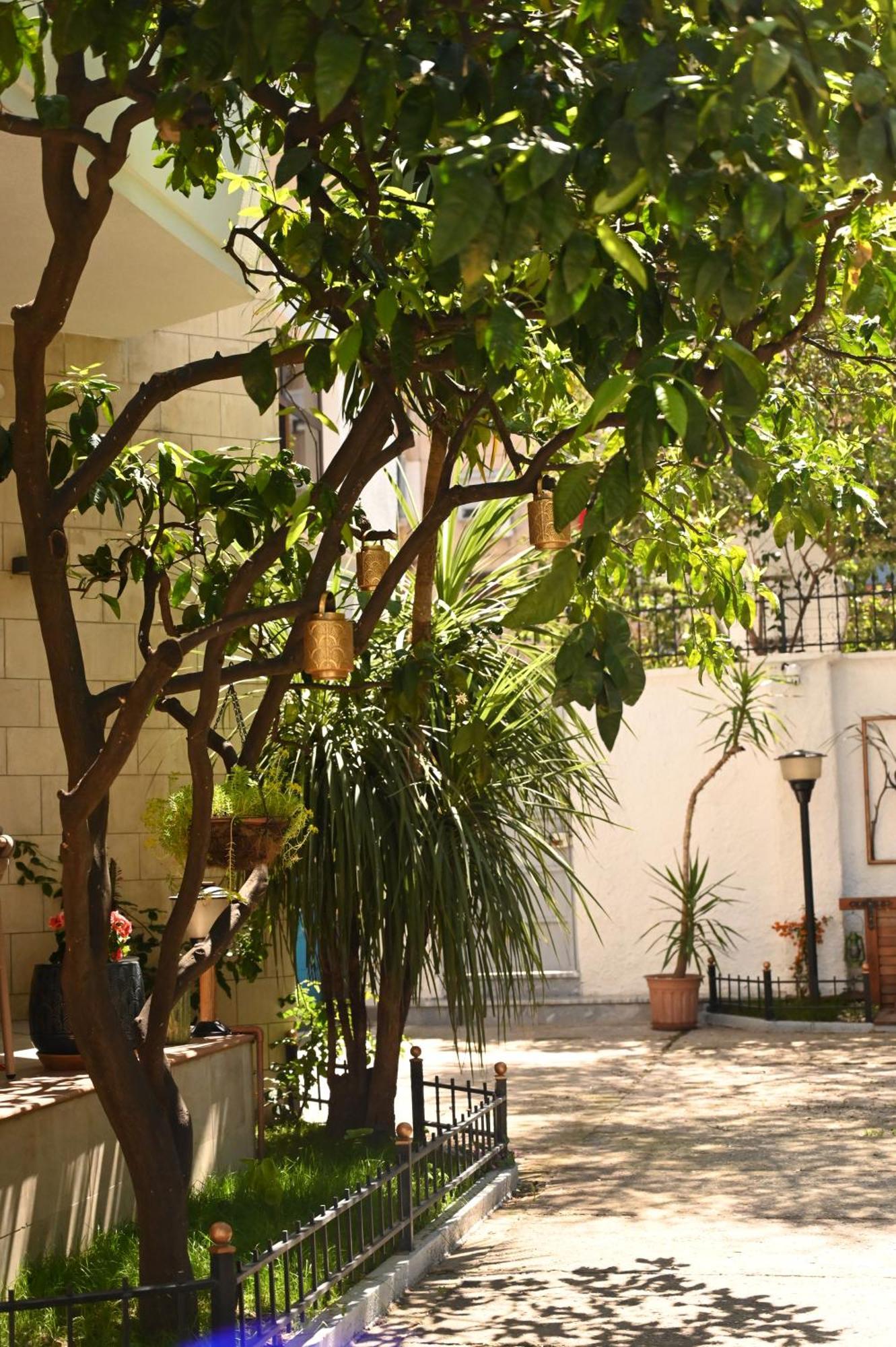 Niche Boutique Hotel Tirana Exterior foto