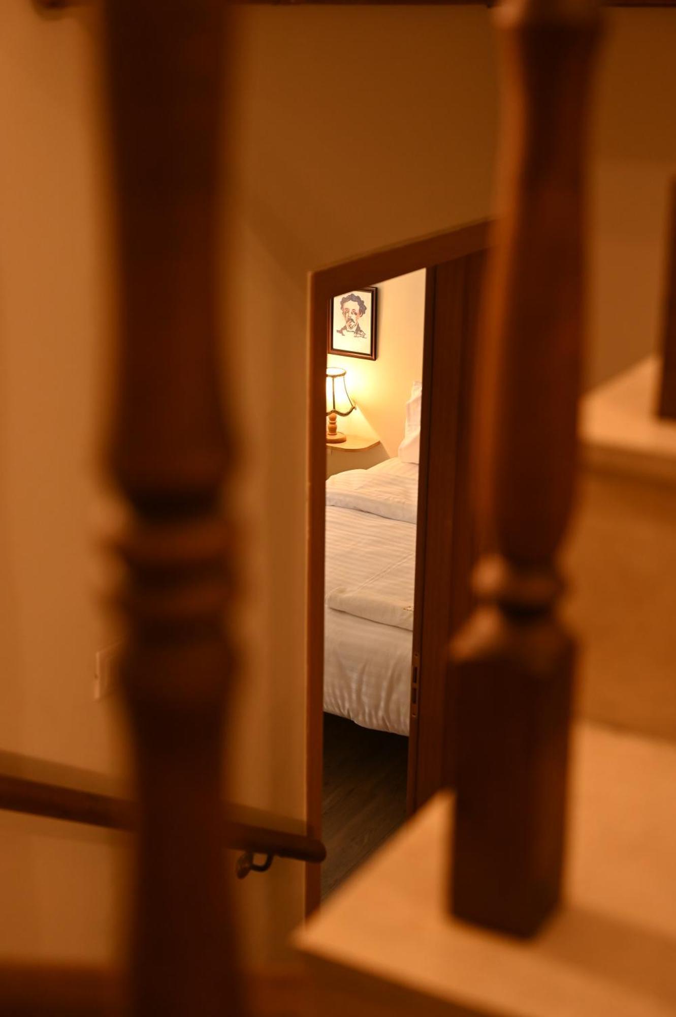Niche Boutique Hotel Tirana Exterior foto